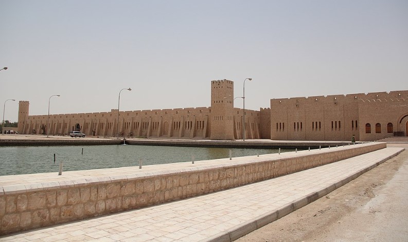 Excêntrico mundo de xeque catariano conta com museu com mais de 30 mil itens