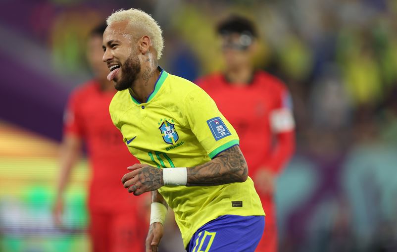 Com gol, Neymar iguala marca de Pelé e Ronaldo em Copa