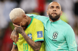 'Fim do sonho': jornais brasileiros repercutem a eliminação