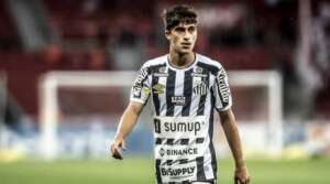 Paulistão: Após empréstimo, meia Gabriel Pirani será integrado ao Santos