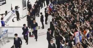 Japão é recebido com entusiasmo em Tóquio e técnico aponta 'nova era'