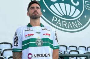 Coritiba anuncia ex-Benfica, que volta ao Brasil após sete anos em Portugal