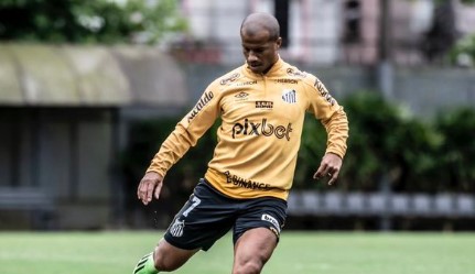 Paulistão: Sánchez é reavaliado após problema cardíaco e está liberado para voltar ao Santos