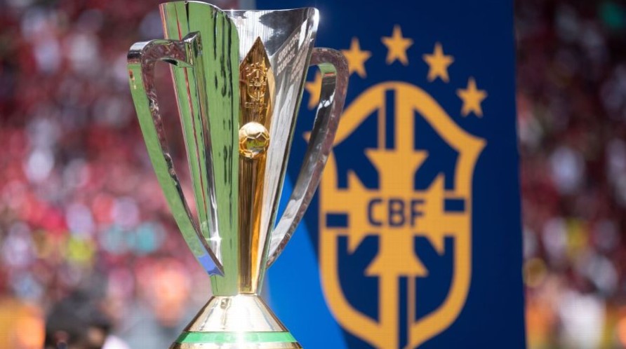 CBF fará reunião com Flamengo e Palmeiras para definir sede da Supercopa do Brasil