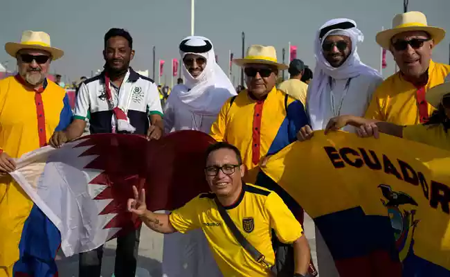 torcedores do catar e do equador juntos na abertura da copa do mundo 1 73006