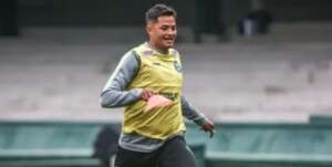 Goiano: Atlético-GO desiste de contratar Val, após volante se apresentar acima do peso