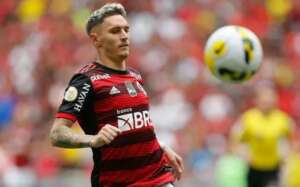 Flamengo conta com ex-auxiliar de Jorge Jesus e acerta permanência de Varela