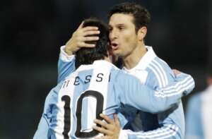 Ídolo da Argentina, Zanetti coloca Messi no patamar de Maradona: 'Mesmo nível'