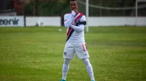 Ferroviário 3 x 0 Ceará - Ferrão domina o Vozão e vence com facilidade