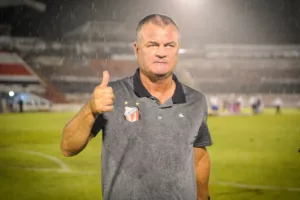 Mazola Júnior se reencontra com Ituano em busca de reabilitação com a Portuguesa