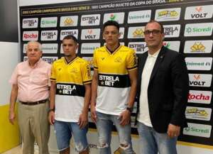 Criciúma apresenta reforços e gerente de futebol fala sobre Eder: 