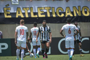 MINEIRO: Hulk marca no fim, Atlético-MG vence o Tombense e mantém os 100%