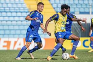 Catarinense: Avaí se reapresenta com desfalques e novidades para clássico