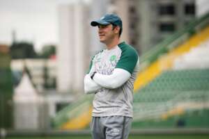 Catarinense: Pivetti elogia bom momento, mas quer evolução contínua da Chapecoense