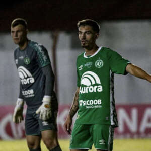 COPA SP: Chapecoense arranca empate no fim e fica perto de classificação; Avaí se complica