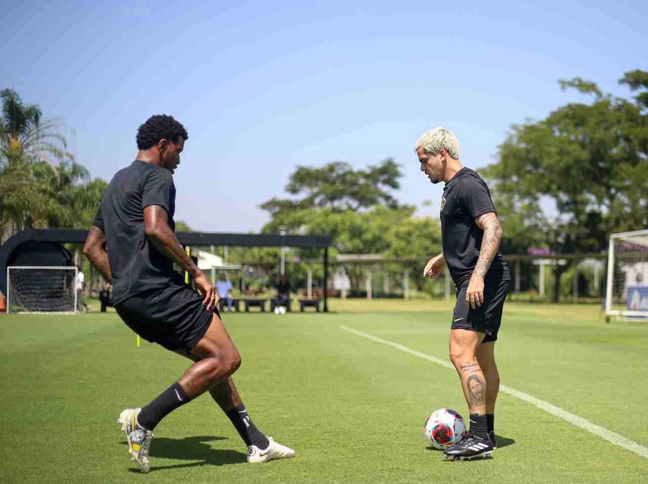 Corinthians busca quebrar tabu diante do Sao Paulo no Morumbi Easy Resize.com