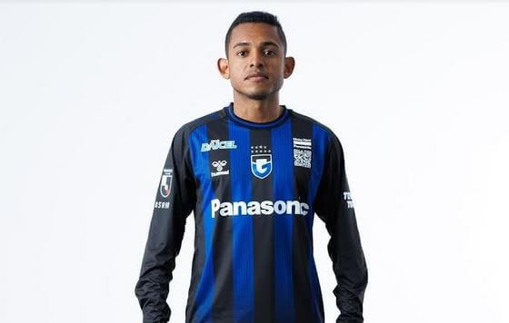 Ex-Corinthians e Ponte Preta renova com Gamba Osaka, do Japão