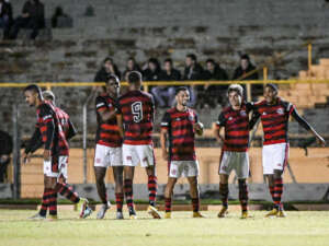 COPA SP: De virada, Flamengo vence o XV de Jaú e avança; Floresta também passa