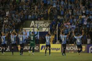 GAÚCHO: Mesmo sem Suárez e com reservas, Grêmio vence São José e segue 100%