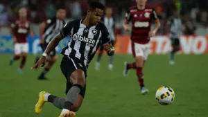 Cearense: Fortaleza anuncia Júnior Santos, ex-Ponte e Botafogo-RJ