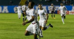 PARANAENSE: Em jogo de viradas, Londrina supera o Operário e vence a 1ª no estadual