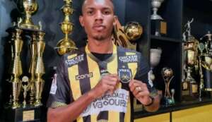 Ponte Preta teria sondado Lelê, que está a caminho do Vasco