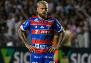 Paulistão: Santos negocia para repatriar meia Lucas Lima