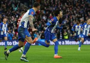 COPA DA INGLATERRA: Brighton elimina Liverpool  com golaço de Mitoma
