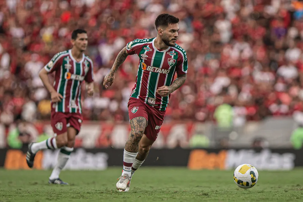 Carioca: Fluminense anuncia que não vai ficar com lateral Cristiano 2 NATHAN FLUMINENSE 1