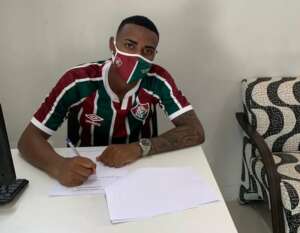 Pernambucano: Náutico encaminha chegada de jovem volante do Flu por empréstimo