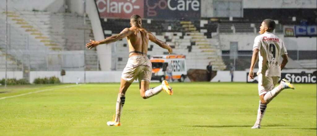 O espaço é seu, pontepretano, para extravasar sobre a virada