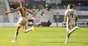 O espaço é seu, pontepretano, para extravasar sobre a virada