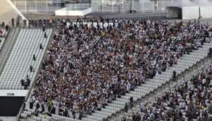 Invasão! Torcida da Ponte Preta esgota ingressos para estreia na Série A2