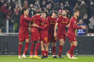 ITALIANO: Dybala faz dois, mas Roma segue  em 7º lugar