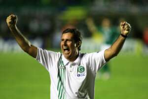 Artur Neto anuncia aposentadoria como treinador para ser coordenador técnico de futebol