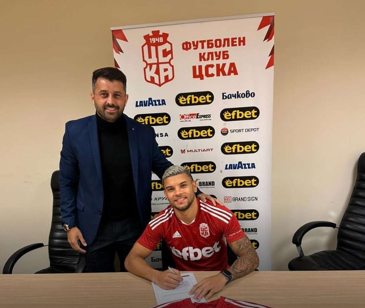 Ex-jogador, Anderson Moura busca realizar sonho de jovens no futebol: “pode mudar a vida”