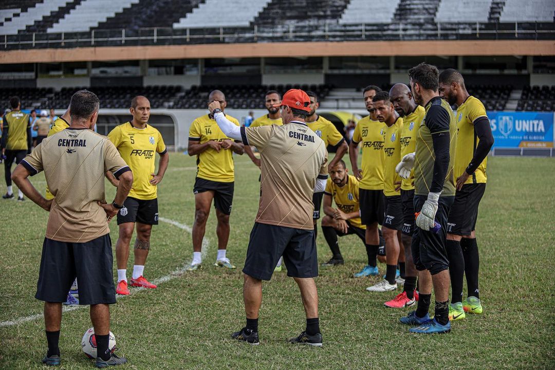 Pernambucano: Central anuncia quatro jogadores para sequência do Estadual