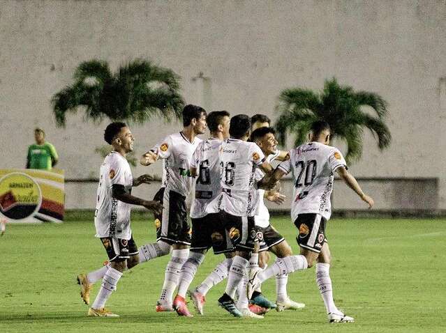 Botafogo vence Auto Esporte