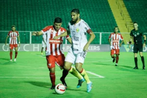 Após fim de patrocínio, Brusque segue usando camisa com símbolo da Havan