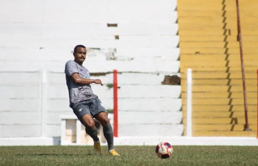 Paulista A2: Zagueiro tem lesão confirmada e desfalca Comercial por um mês