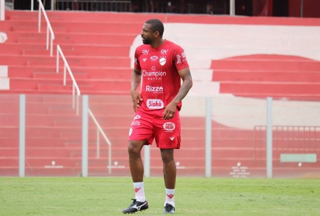 Goiano: Capitão do Vila Nova desfalca o time por mais de 1 mês
