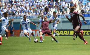 Água Santa 1 x 3 Ferroviária - Locomotiva vence de virada com hat-trick de John Kennedy