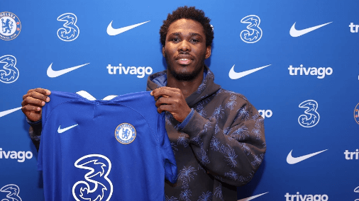 Chelsea oficializa contratação de jovem promessa marfinense