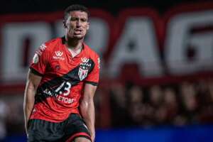 Internacional aguarda apenas exames médicos para anunciar Baralhas