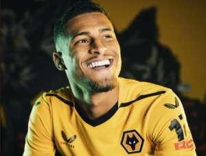 Wolverhampton anuncia João Gomes, ex-Flamengo