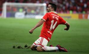 GAÚCHO: Carlos de Pena marca golaço, mas Internacional empata com o Juventude na estreia