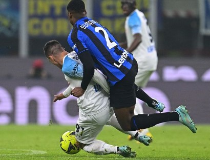 ITALIANO: Inter quebra série invicta do líder Napoli e Milan reduz diferença para 5 pontos