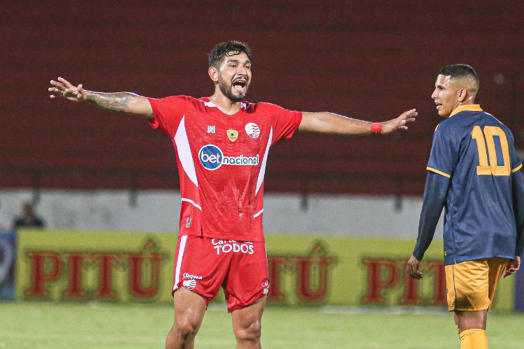 Juan Gauto titular Náutico