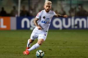 Agenciado por Neymar pai, Lucas Lima pode fazer contrato de produtividade com o Santos