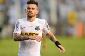 Lucas Lima anuncia volta ao Santos, pede desculpa e recebe apoio de Neymar
